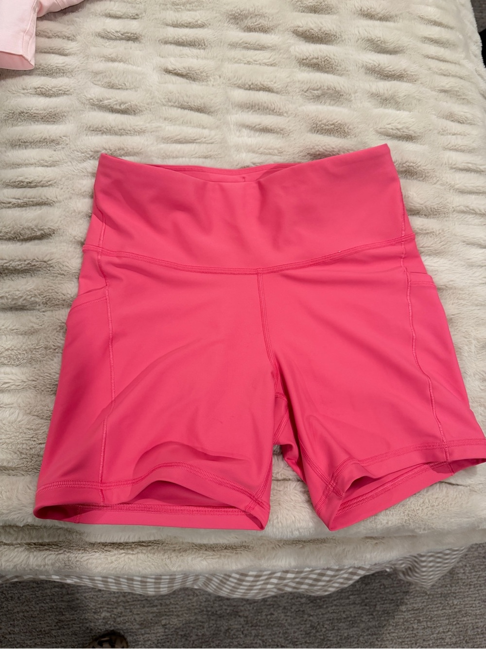 Athleta Interval Stash High Rise Shorts 5”